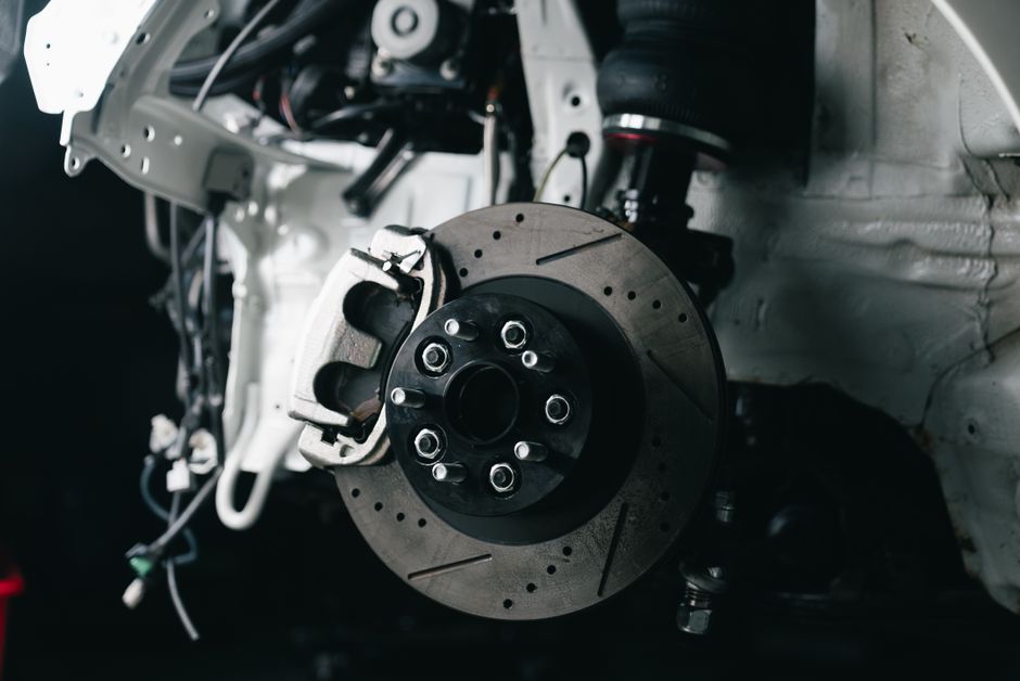 An Essential Guide to Golf Cart Brake Shoes vs Brake Pads-Extreme Kartz